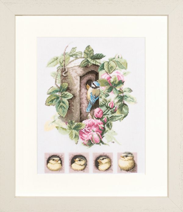 Набор для вышивания нитками Lanarte, Birdhouse with roses, 29х35 см