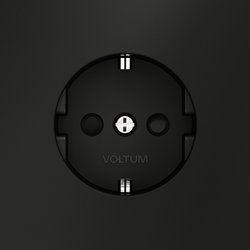 Розетка встраиваемая VOLTUM S70 с заземлением и защитными шторками, 16А, (черный матовый)