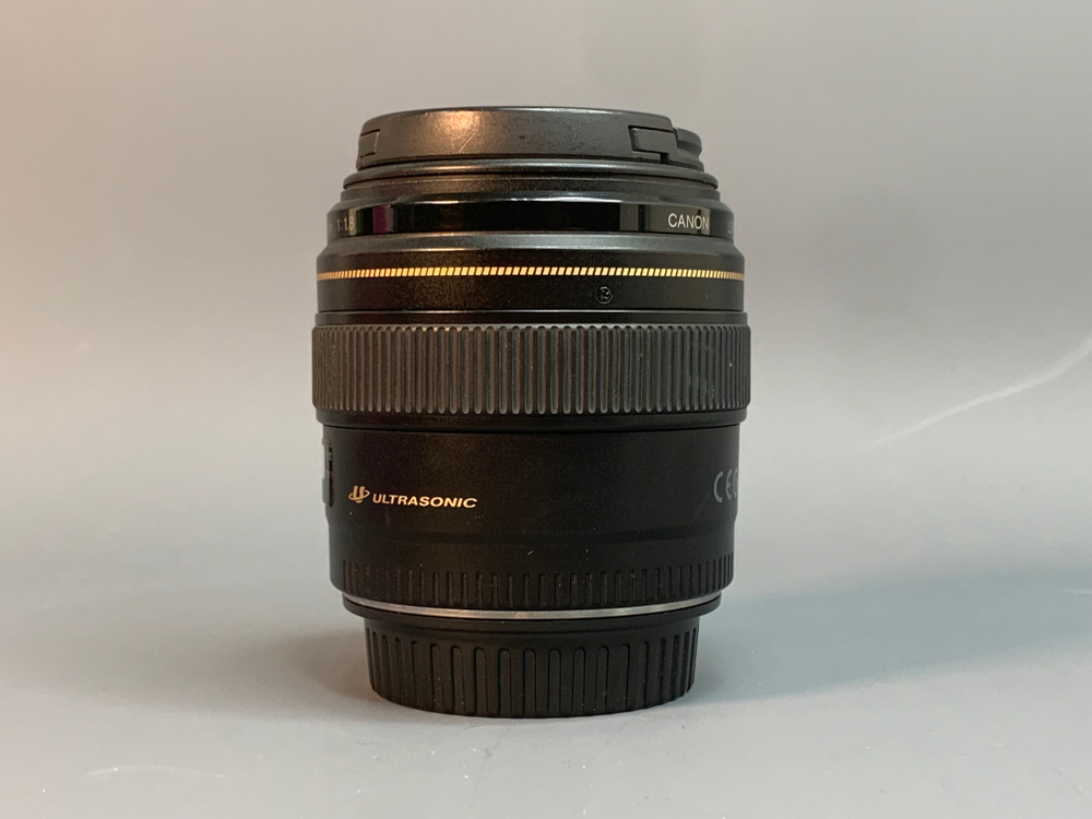 Canon EF 85mm 1.8 USM