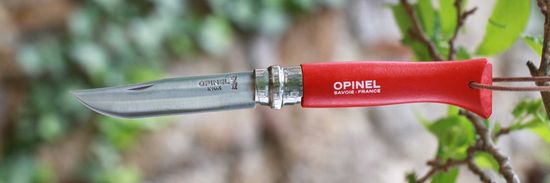 Складной нож Opinel №8 Trekking, нержавеющая сталь, красный, с чехлом c клинком из стали Sandvik™ 12С27