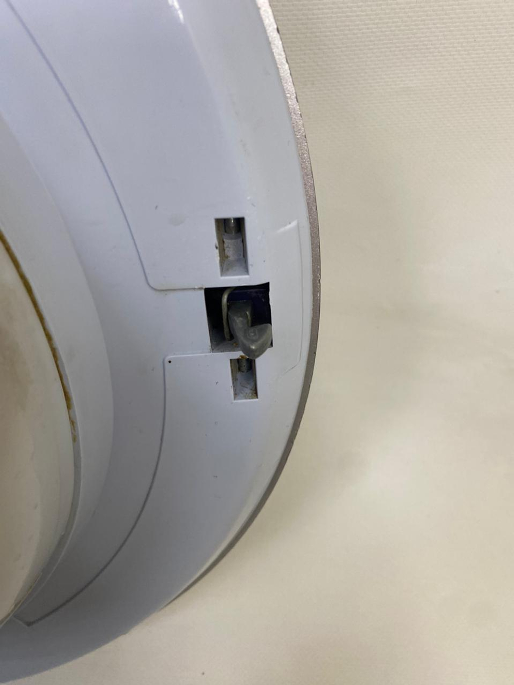 SIXL126 ктл13 Люк для стиральных машин Indesit Moon C00256754 б/у