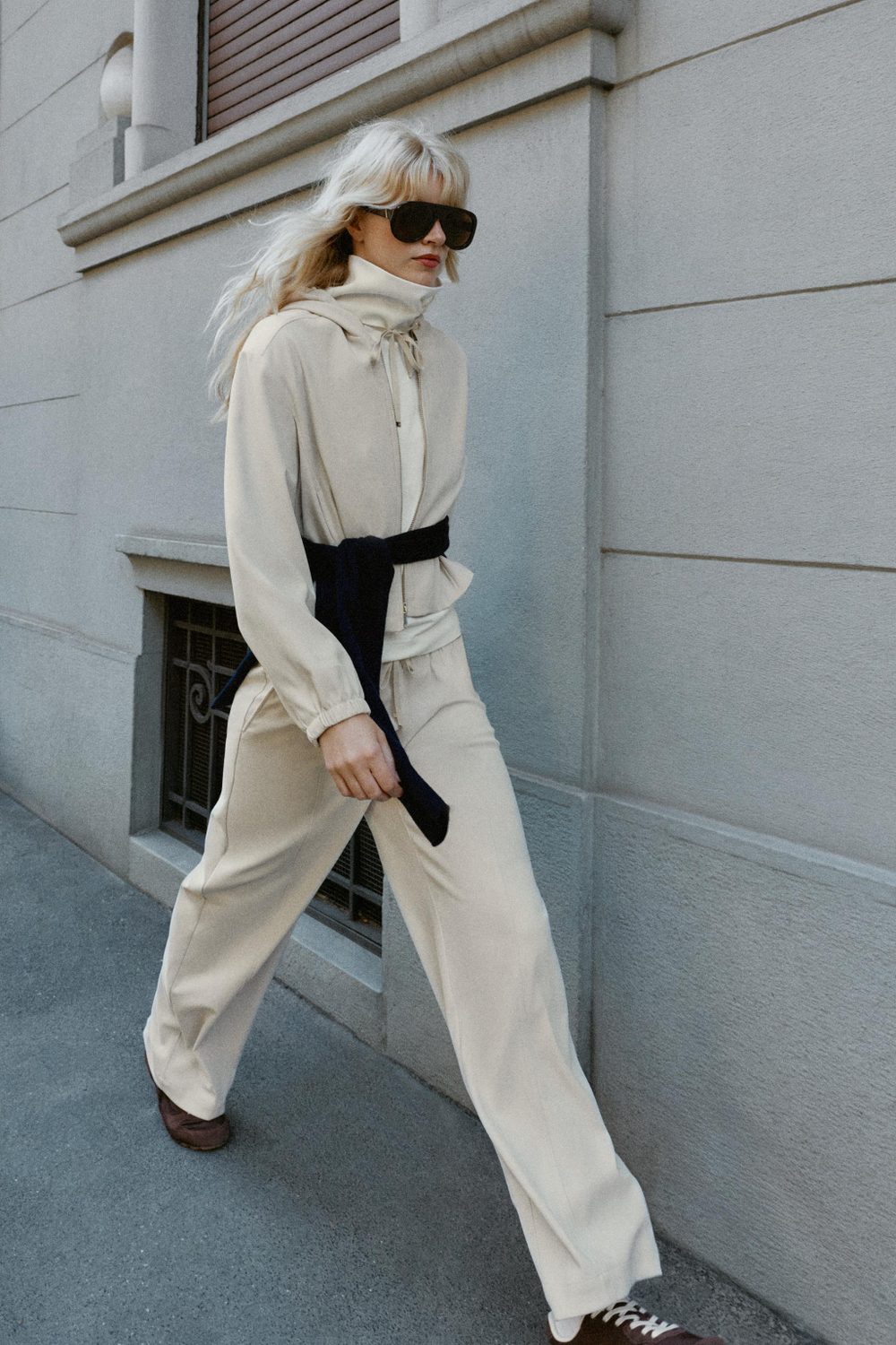 БОМБЕР С КАПЮШОНОМ — ZARA