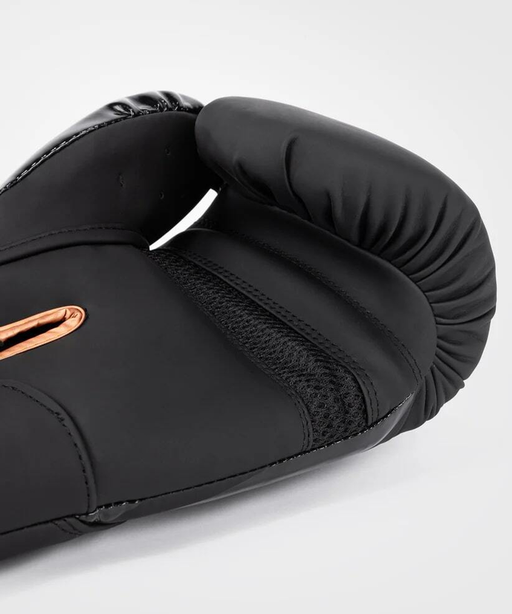 Перчатки боксерские Venum Challenger 4.0 Black/Bronze