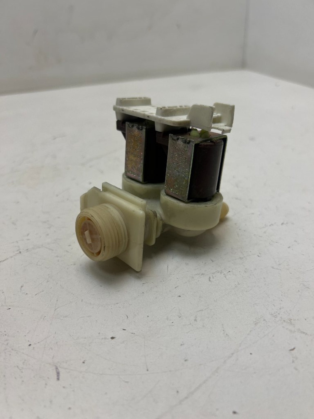 WFC2063OE кт79 Клапан подачи воды для стиральной машины Bosch WFC2063OE б/у