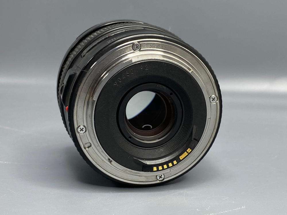 Canon EF 20mm f/2.8 USM — погнут