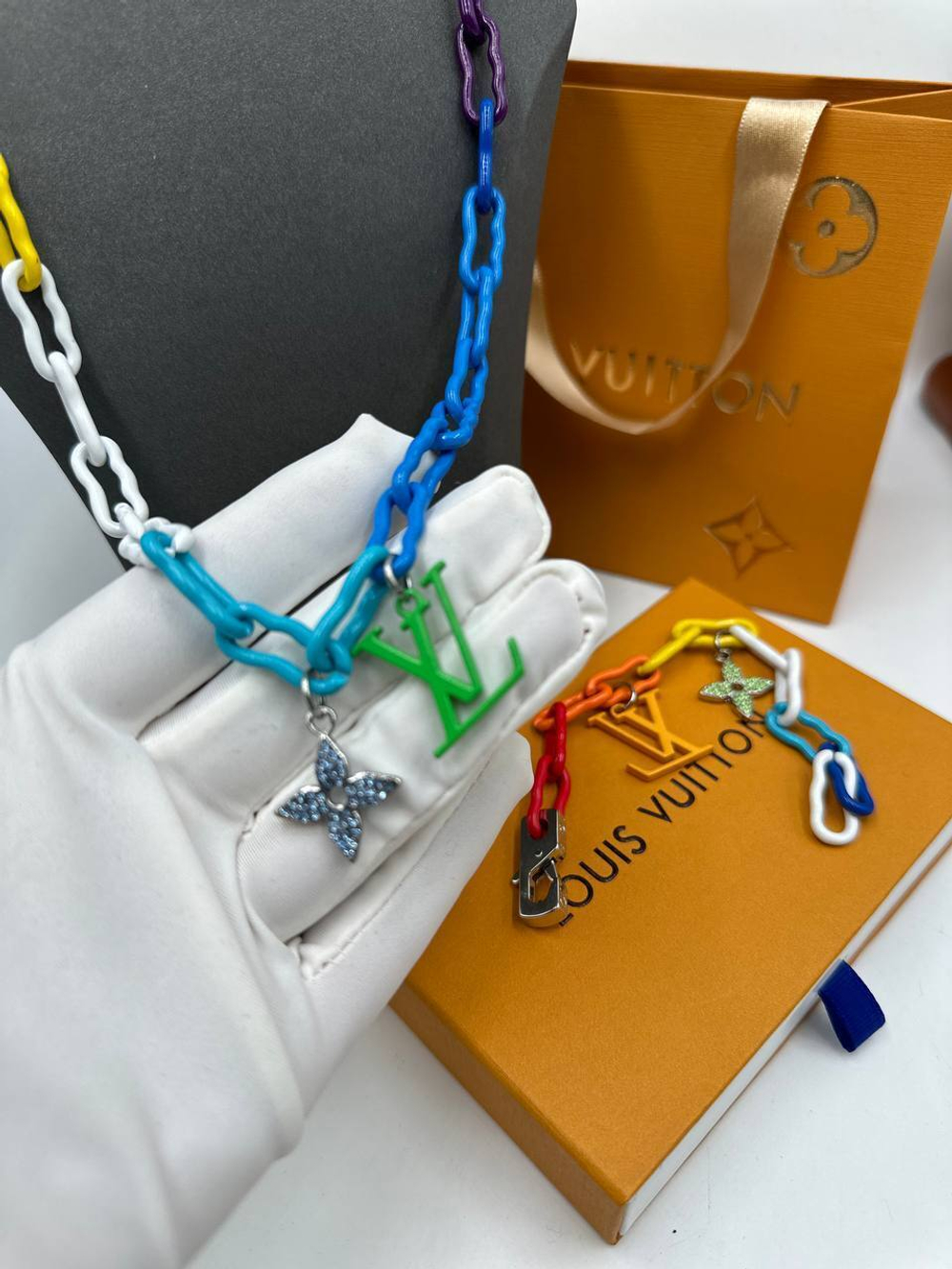 Цепь Louis Vuitton
