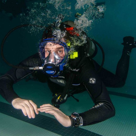 Полнолицевая маска Oceanreef Space G.Divers розовый