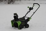 Аккумуляторный снегоуборщик Greenworks GD82ST, 2602507,82v, 56 см, без АКБ и ЗУ