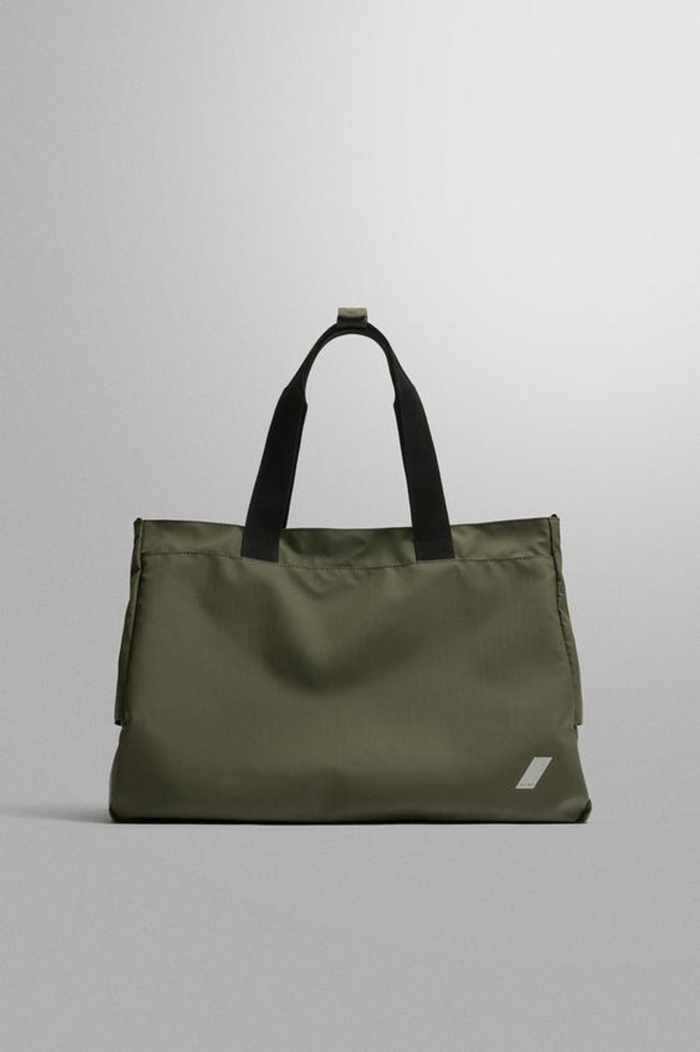 ZARA СПОРТИВНАЯ СУМКА 20 Л, ЗЕЛЕНЫЙ ХАКИ