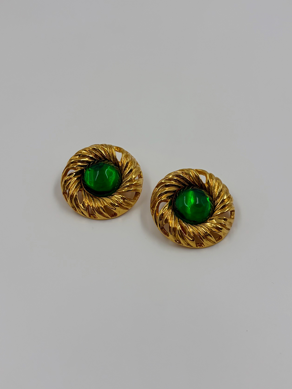 Клипсы Yves Saint Laurent
