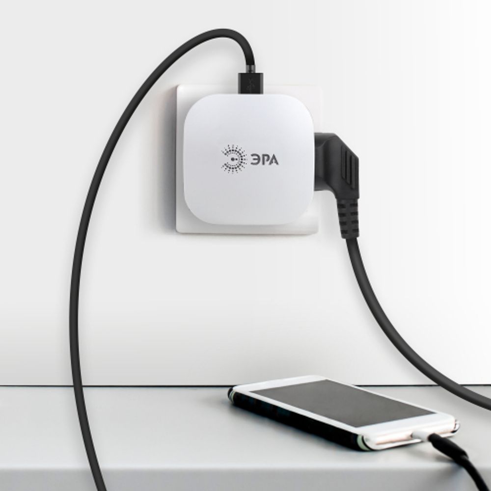 Разветвитель электрический ЭРА SP-3e-USB-2A на 3 розетки + 2 USB с заземлением со шторками 16А белый | Электротовары