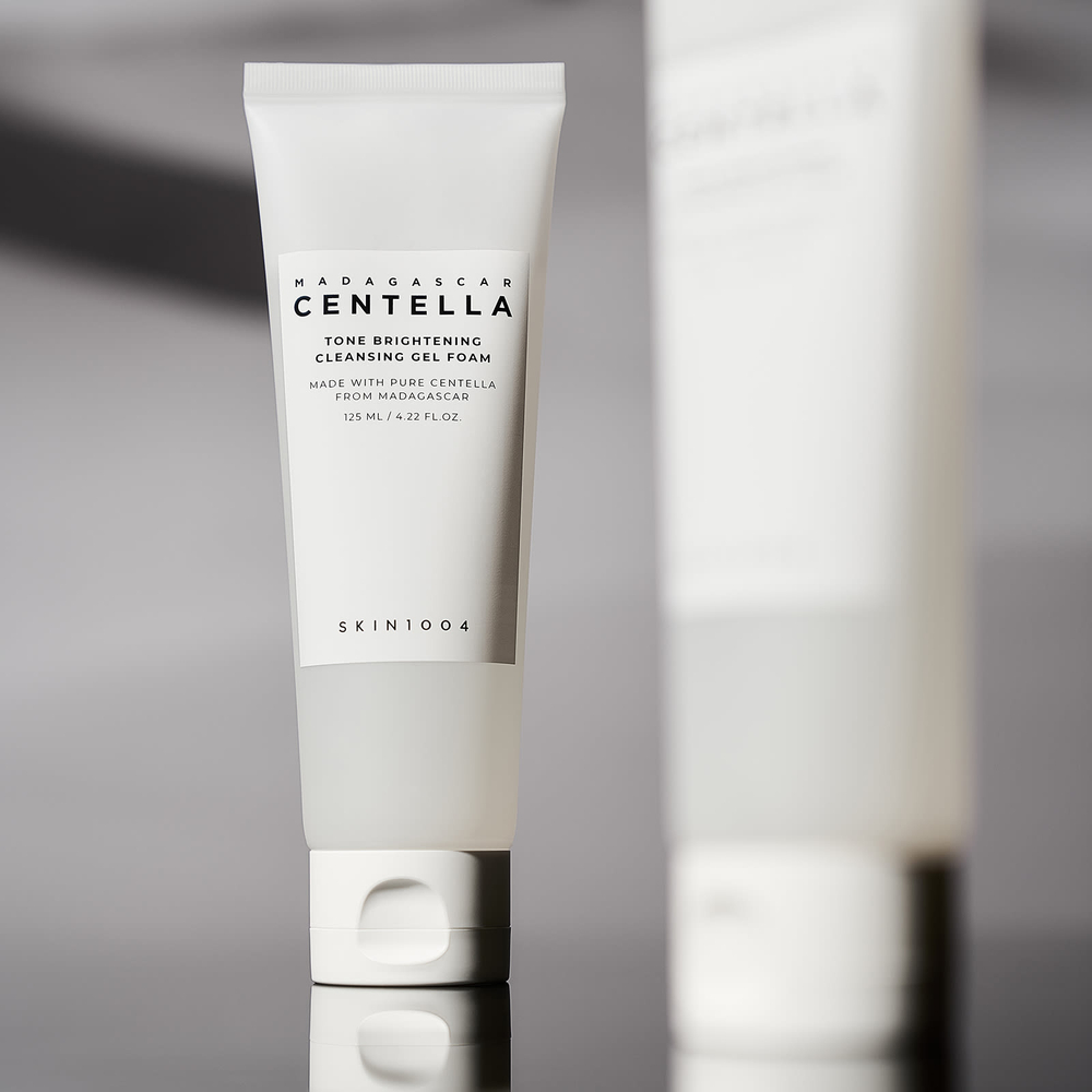 SKIN1004, Madagascar Centella, осветляющий очищающий гель-пенка, 125 мл (4,22 жидк. унц.)