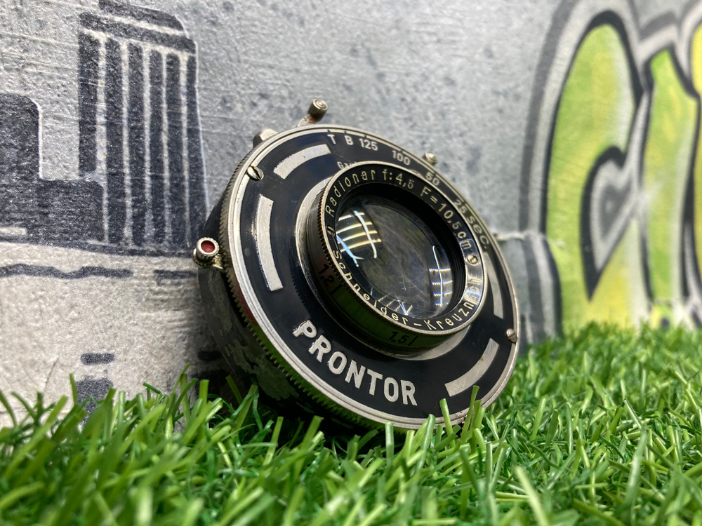 Schneider-Kreuznach Radionar 4.5/105mm