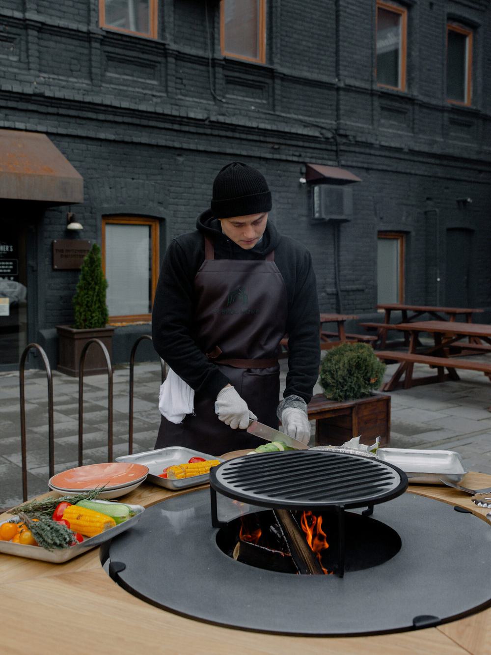 Дровяной гриль-стол Elbrus Grill Тибет 850 (диаметр стола 1490 мм)