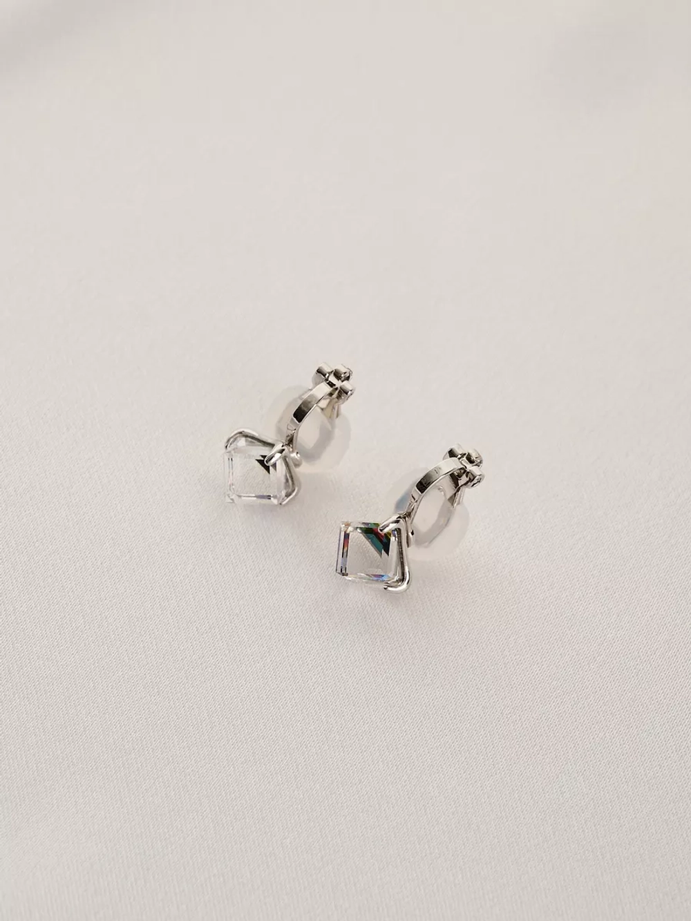 Клипсы Миражи с зелеными кристаллами Swarovski