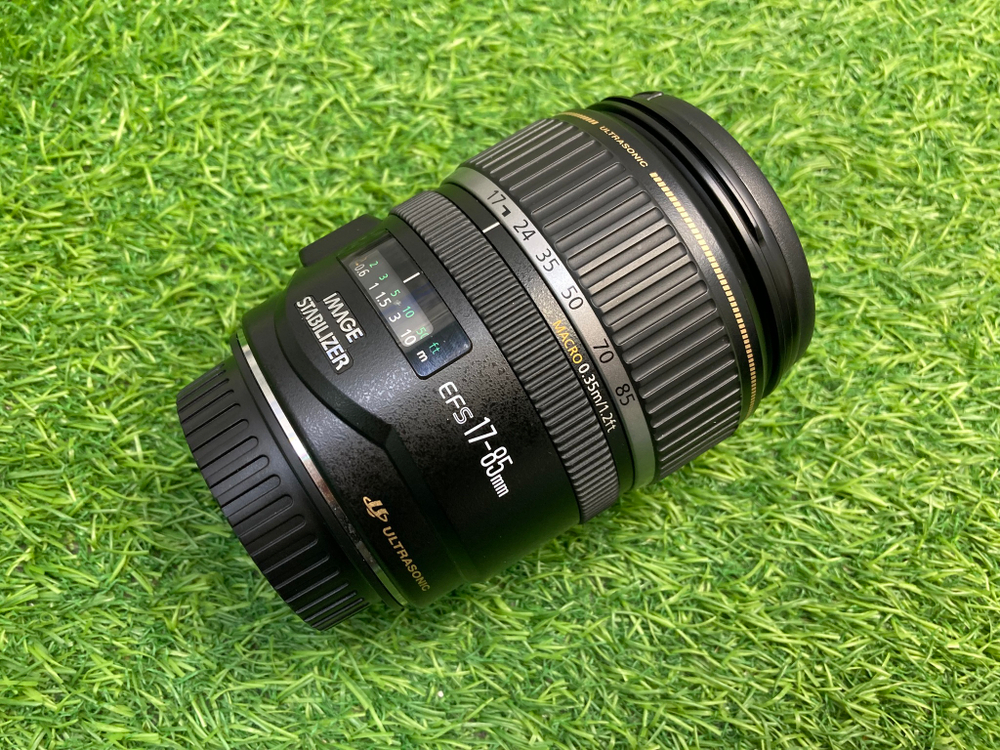 Canon EF-S 17-85mm 4-5.6 IS USM
