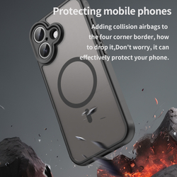 Полупрозрачный матовый чехол с MagSafe для iPhone 17, боковые рамки черного цвета