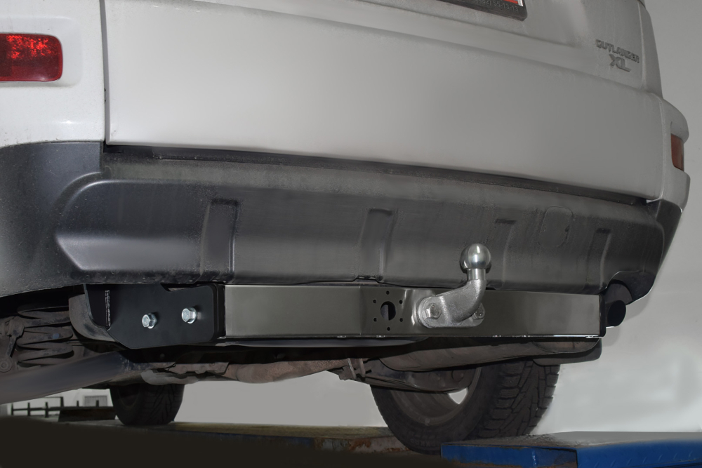ТСУ /тип F/ с НЕРЖ накладкой CITROEN С-Сrosser 2007-2012/ MITSUBISHI Outlander XL 2007-2012/ PEUGEOT 4007 2007-2012