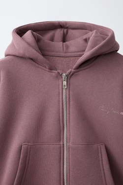 ZARA ТОЛСТОВКА С ПАЙЕТКАМИ, РОЗОВАТЫЙ