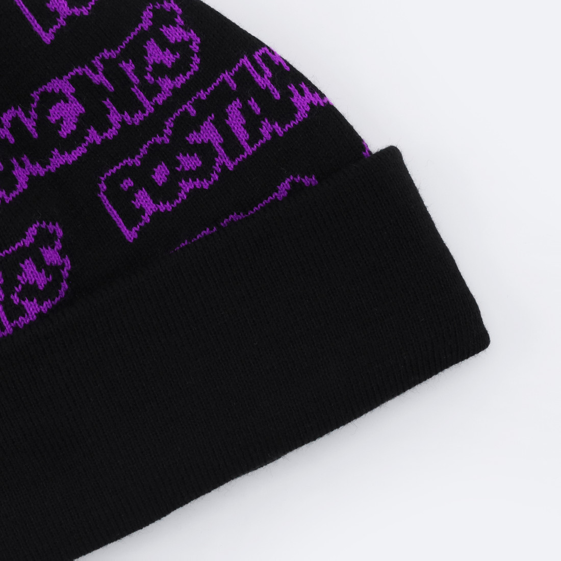 Купить Шапка Postaments Wordz (black/violet)