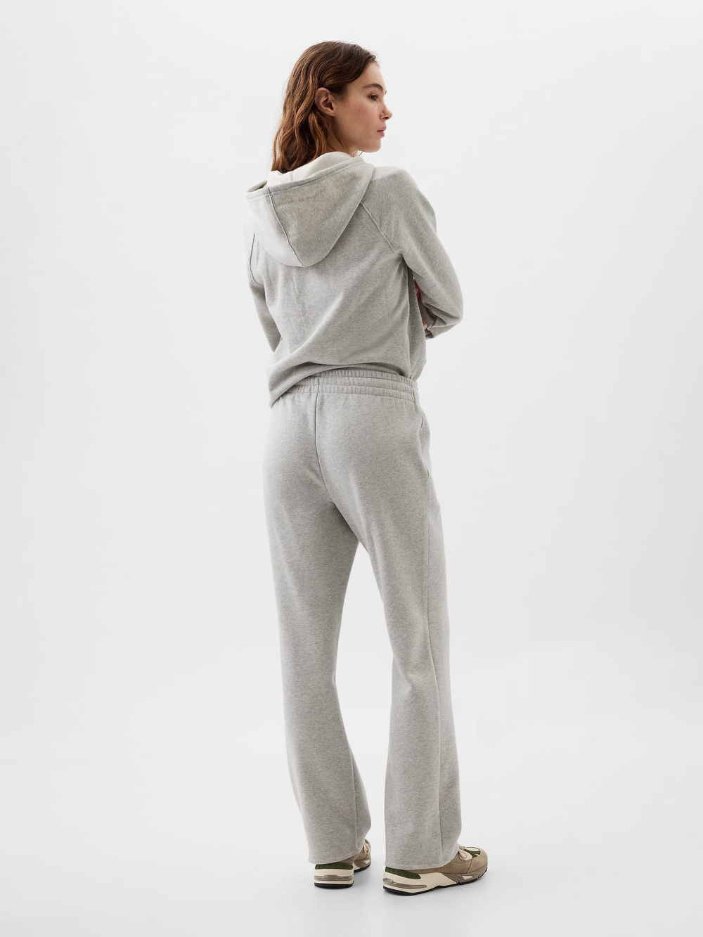 Флисовые спортивные брюки с логотипом Gap Bootcut - GAP