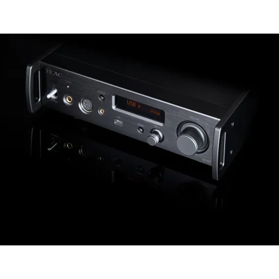 TEAC UD-507 Black