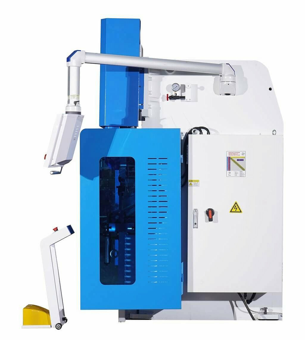 Листогибочные гидравлические прессы с ЧПУ контроллером MetalTec TP10S HBM 80/2500C
