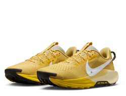 Мужские беговые кроссовки Nike ReactX Pegasus Trail 5 M жёлто-белые