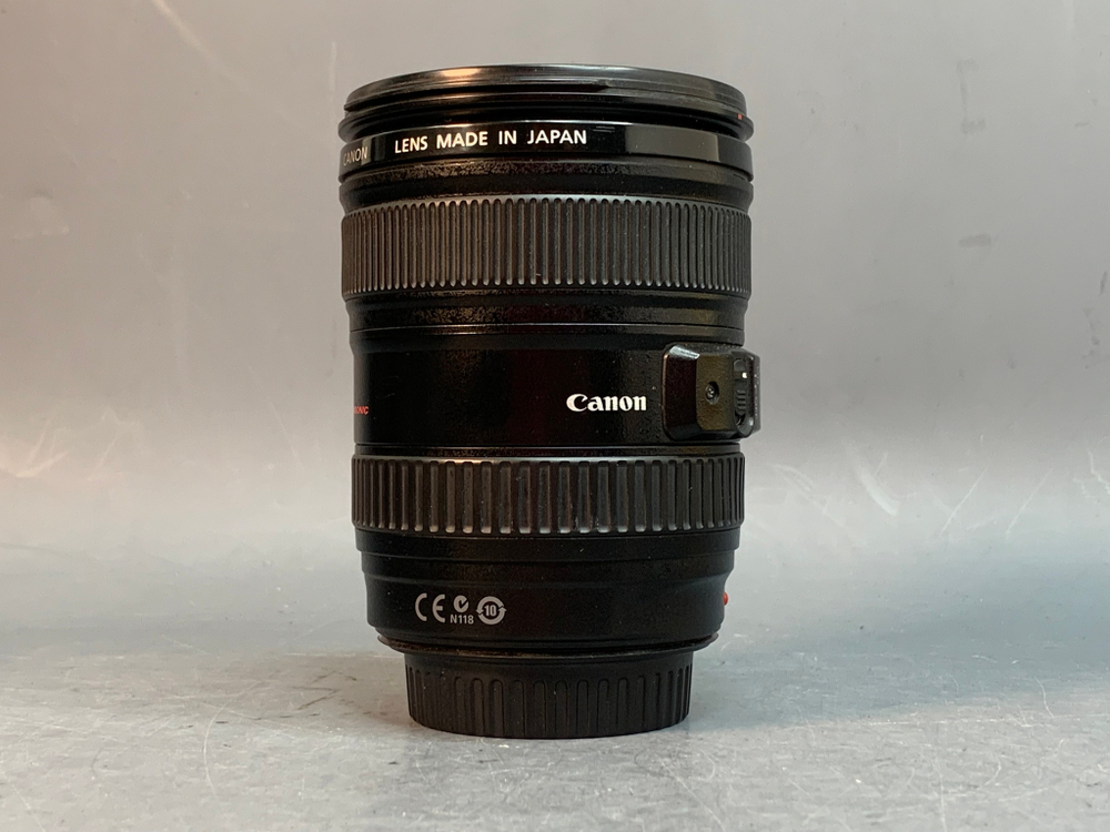 Canon EF 24-105mm f/4L IS USM царапина