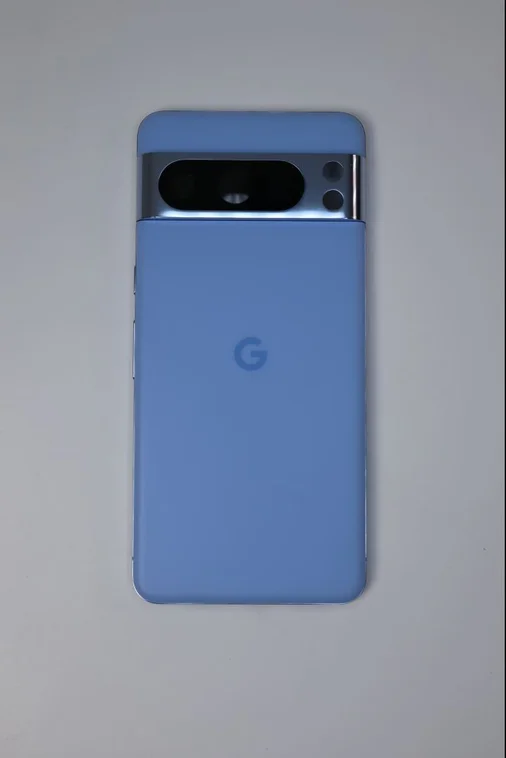 Задняя крышка в сборке с рамкой (Средняя часть корпуса) для Google Pixel 8 Pro голубая (Bay)