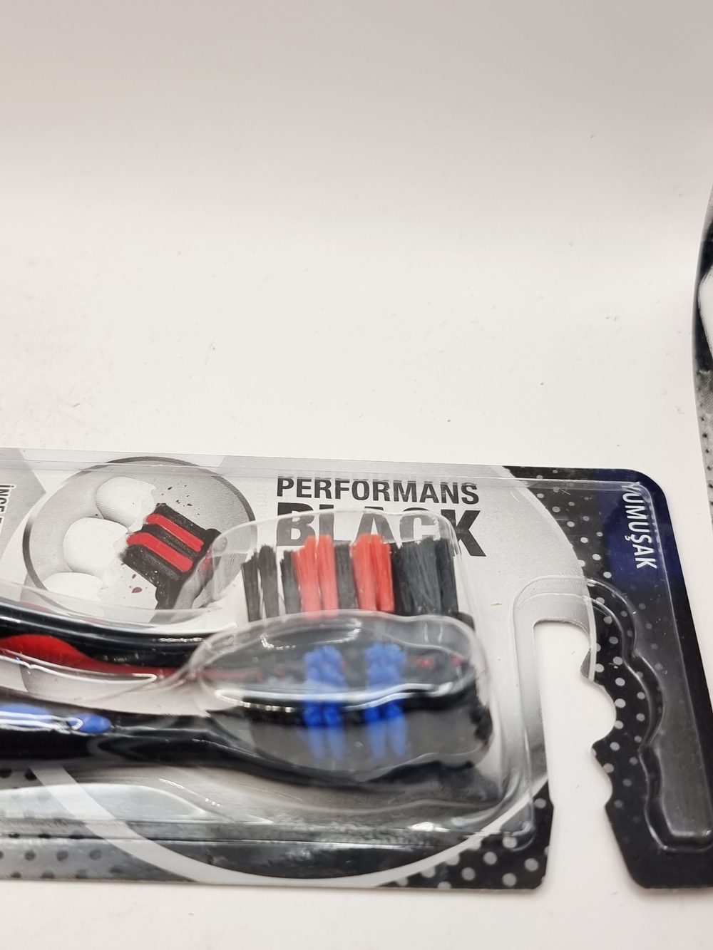 Signal набор зубных щеток Performans Black 1+1, мягкая, 2 щетки в упаковке (Турция)