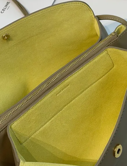 Сумка CELINE TRIO FLAP IN SMOOTH LAMBSKIN