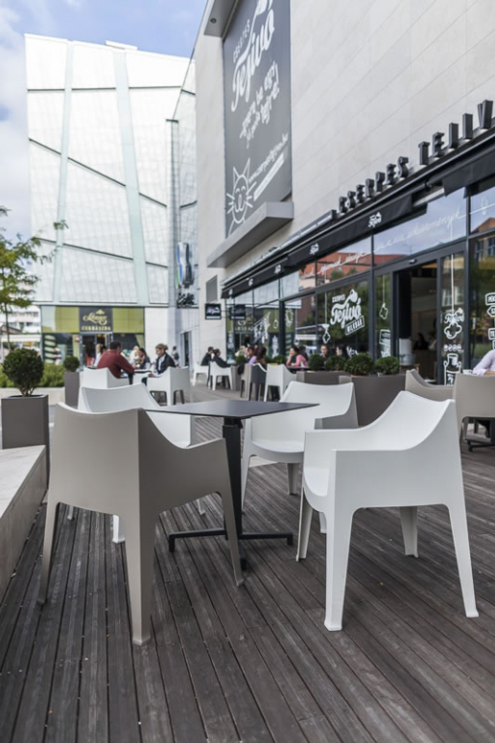 Кресло пластиковое Scab Design Coccolona, лен