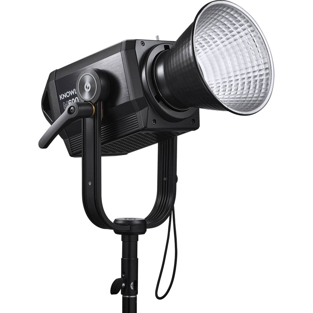 Светодиодный осветитель Godox Knowled M600D