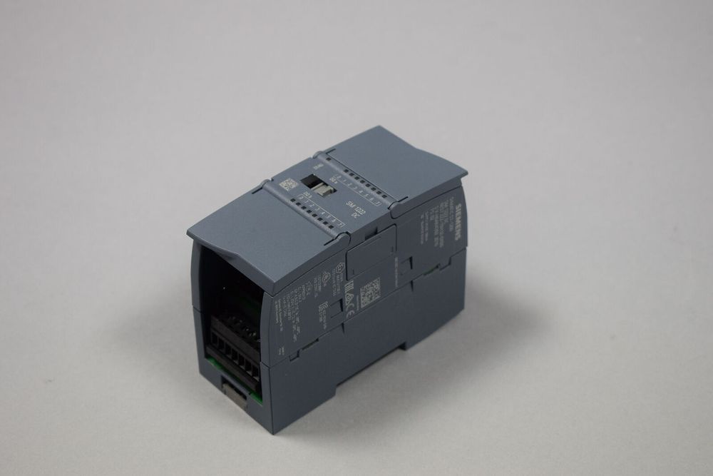 Новый SIEMENS 6ES7222-1BH32-0XB0