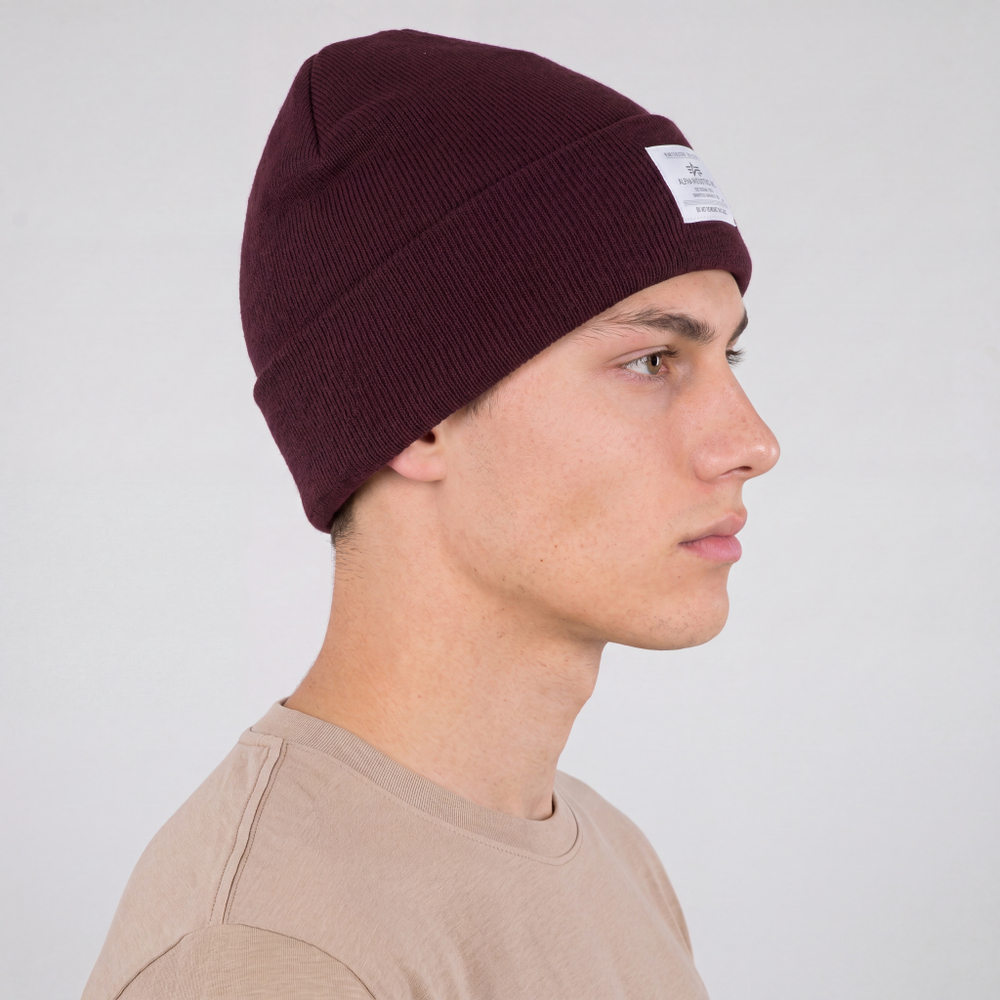 Шапка Alpha Industries Essential Beanie Cedar Red (Бургунди)