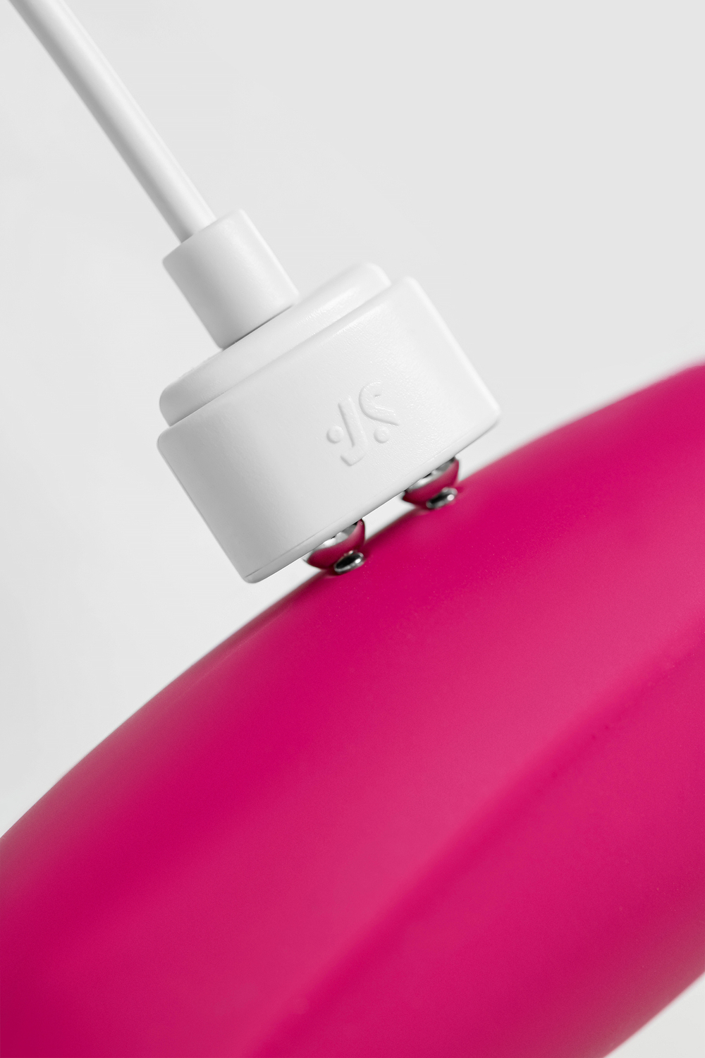 Вакуум-волновой бесконтактный стимулятор клитора Satisfyer Twirling Pro красный