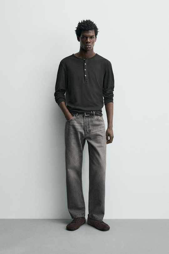 ZARA ДЖИНСЫ REGULAR FIT, СЕРЫЙ