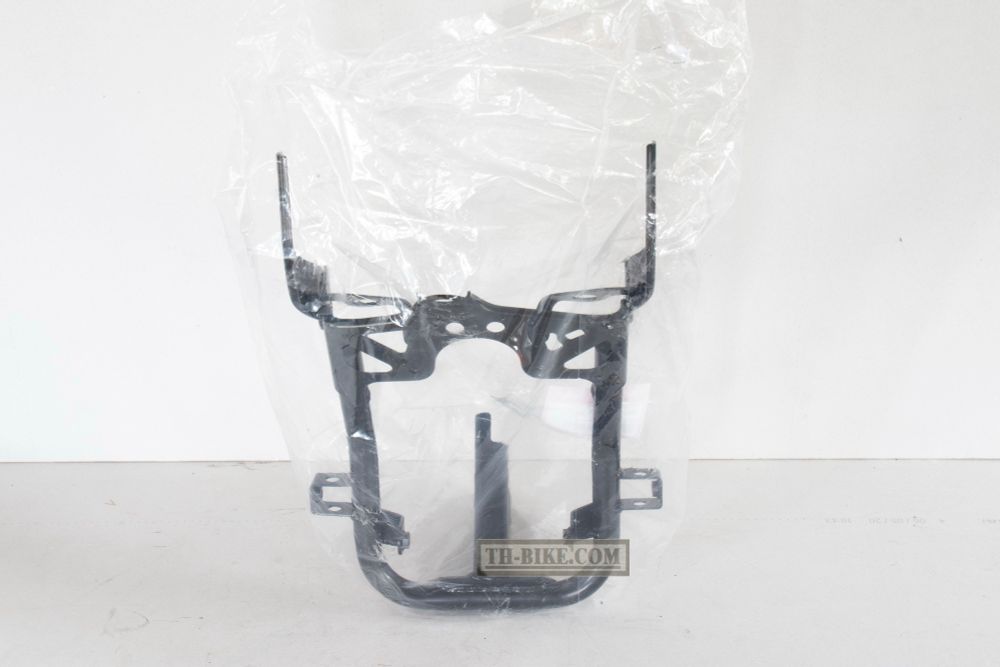 64221-MKP-J80. STAY COMP., FR. UPPER COWL. Honda CB500X