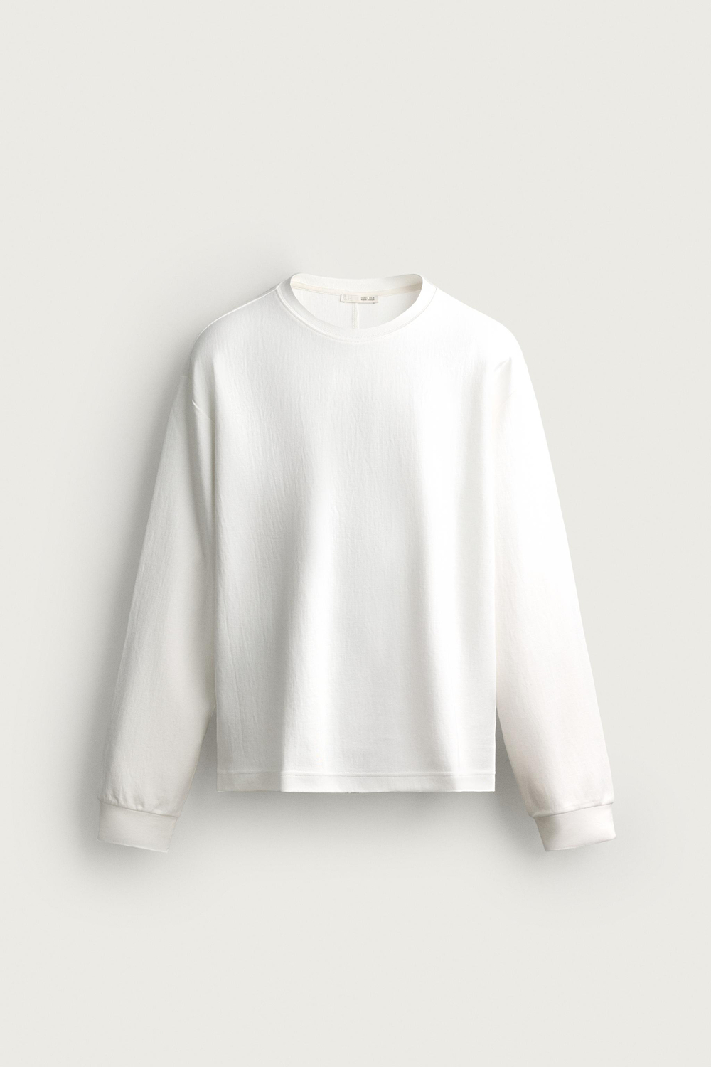 ФУТБОЛКА RELAXED FIT ИЗ РЕЛЬЕФНОЙ ТКАНИ — ZARA · 8054/337