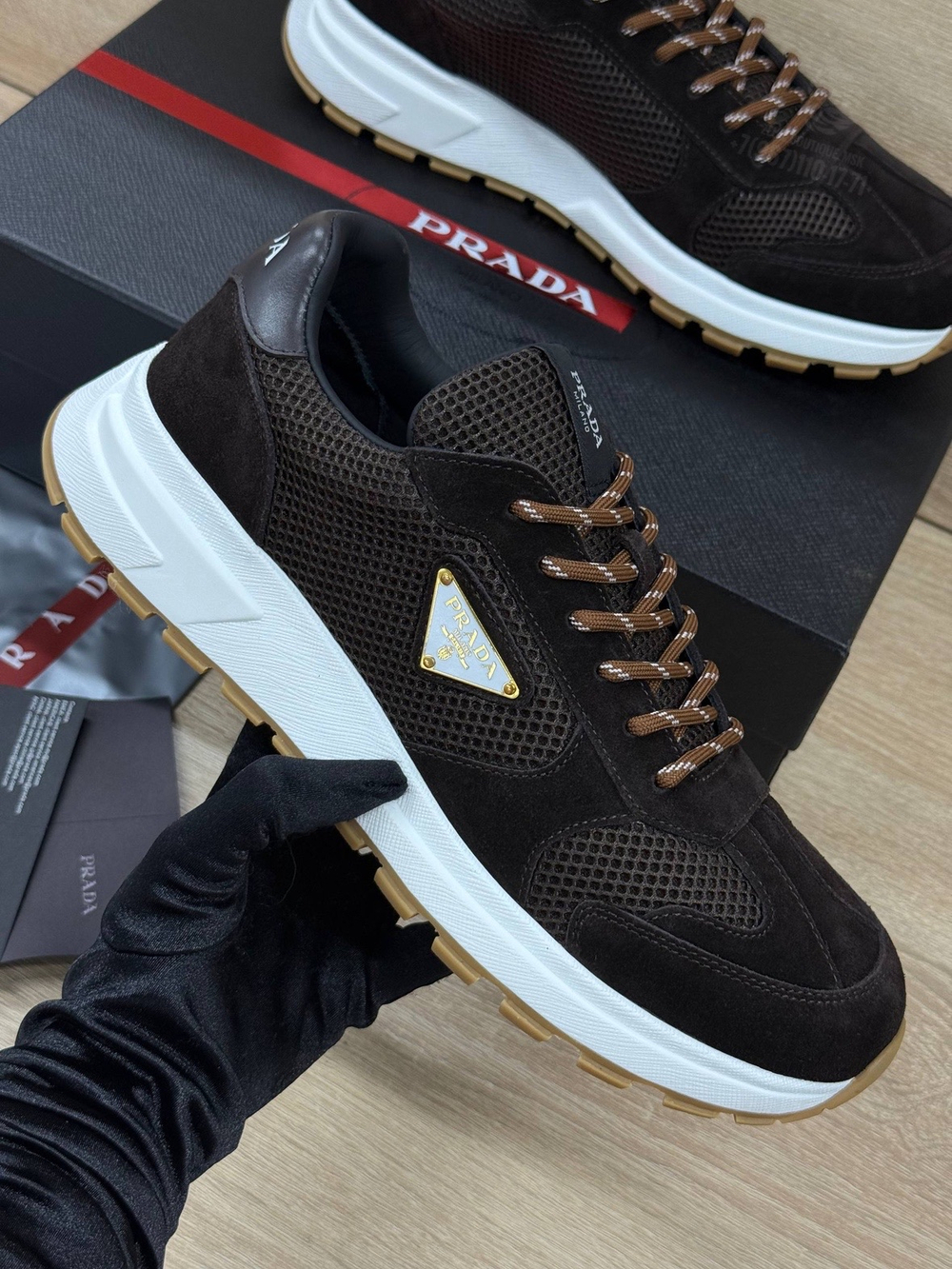 Кроссовки Prada