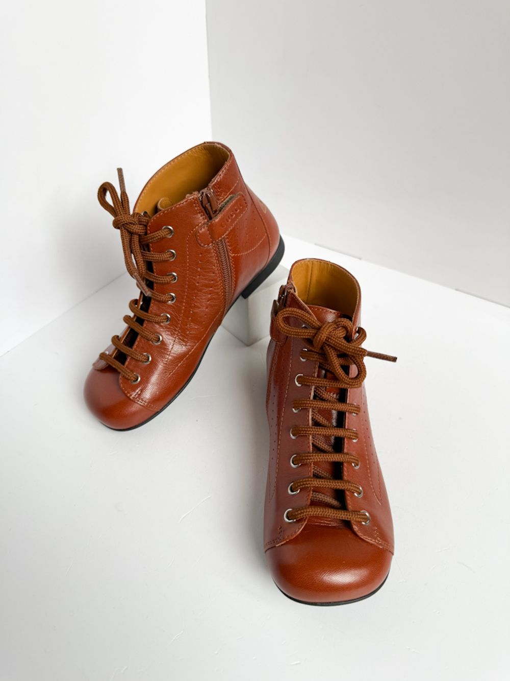 Новые кожаные ботинки Gucci, 29