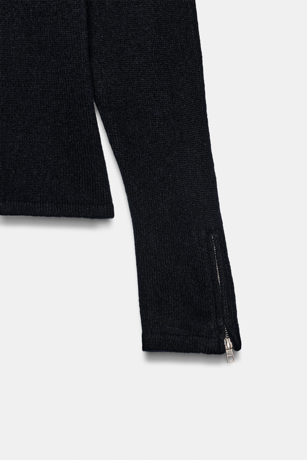 СВИТЕР ИЗ 100% ШЕРСТИ НА МОЛНИЯХ — ZARA