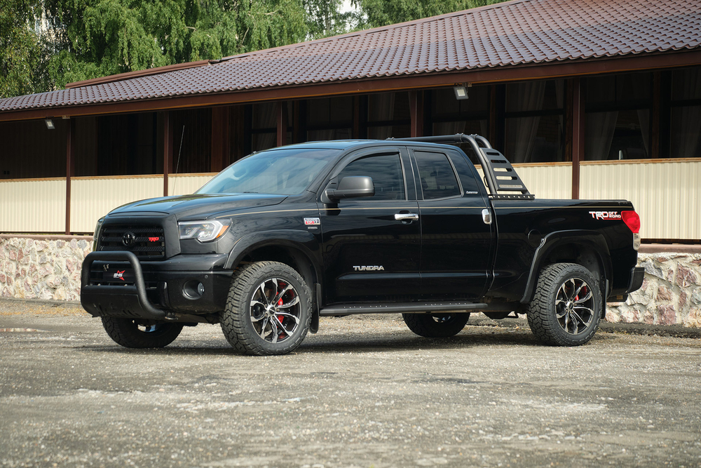 Пороги силовые BMS URBAN для Тойота Тундра Double Cab 2007-2021