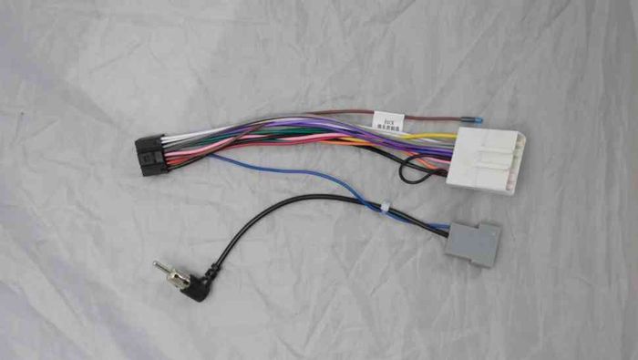 Магнитола для Nissan Pathfinder R51, Navara D40 2004-2014 (рамка-накладка, взамен 2DIN) - Parafar PF791RN2K на Android 13, Быстрая, QLED+2K, CarPlay, 4G SIM-слот