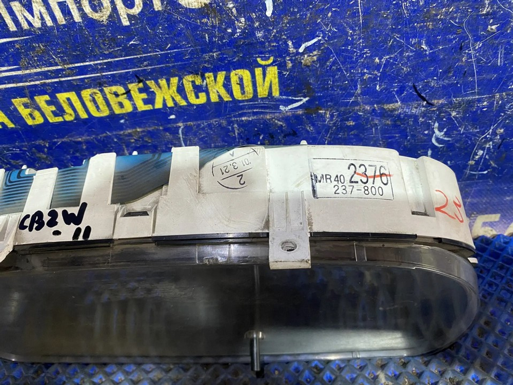 Щиток приборов MITSUBISHI LIBERO 2001