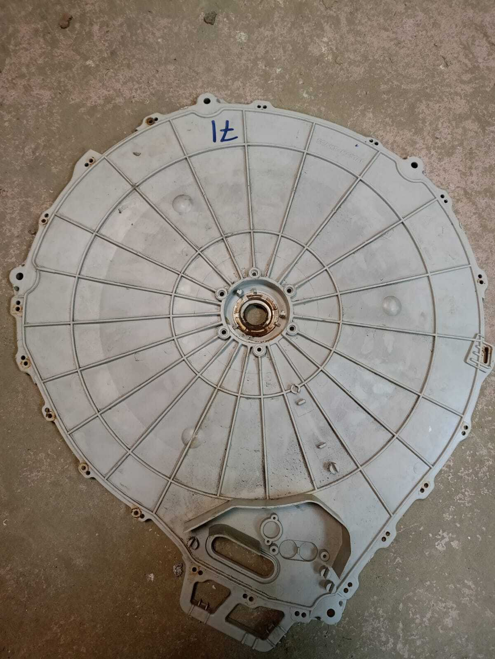 71 Крышка бака для стиральной машины Whirlpool 4619 730 9023 б/у