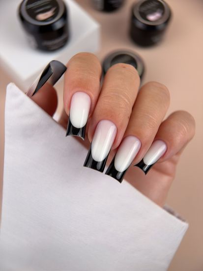 Жидкий бескислотный гель Enigmanic SMART gel 02 30 гр.