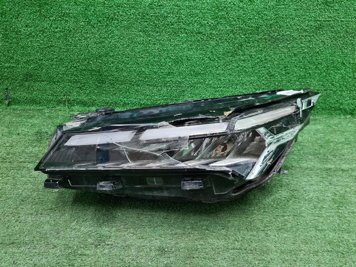 Битая Фара левая Geely Coolray (2023-н.в.) LED
