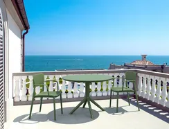 Стол пластиковый Sky Table Ø105, оливковый